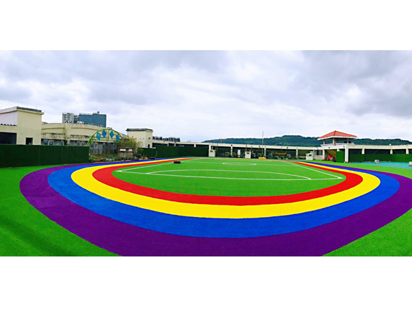 幼兒園草坪